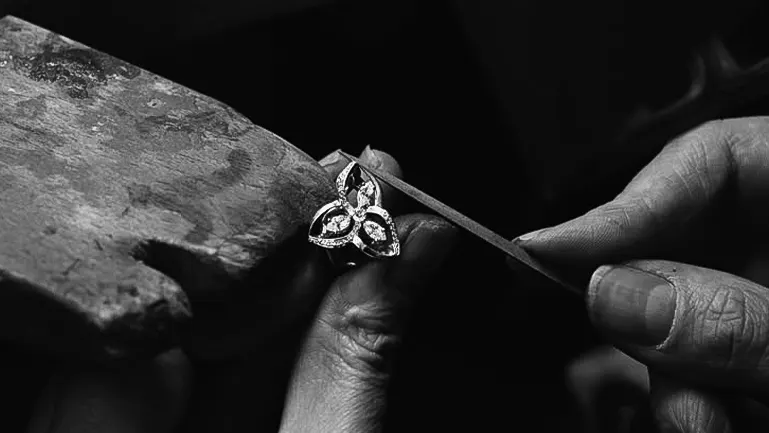 Artisan setting a jewel